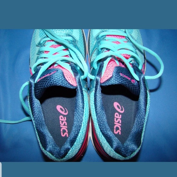 Women's Asics GT-2000 4 Running Shoes 6.5 - Picture 6 of 7